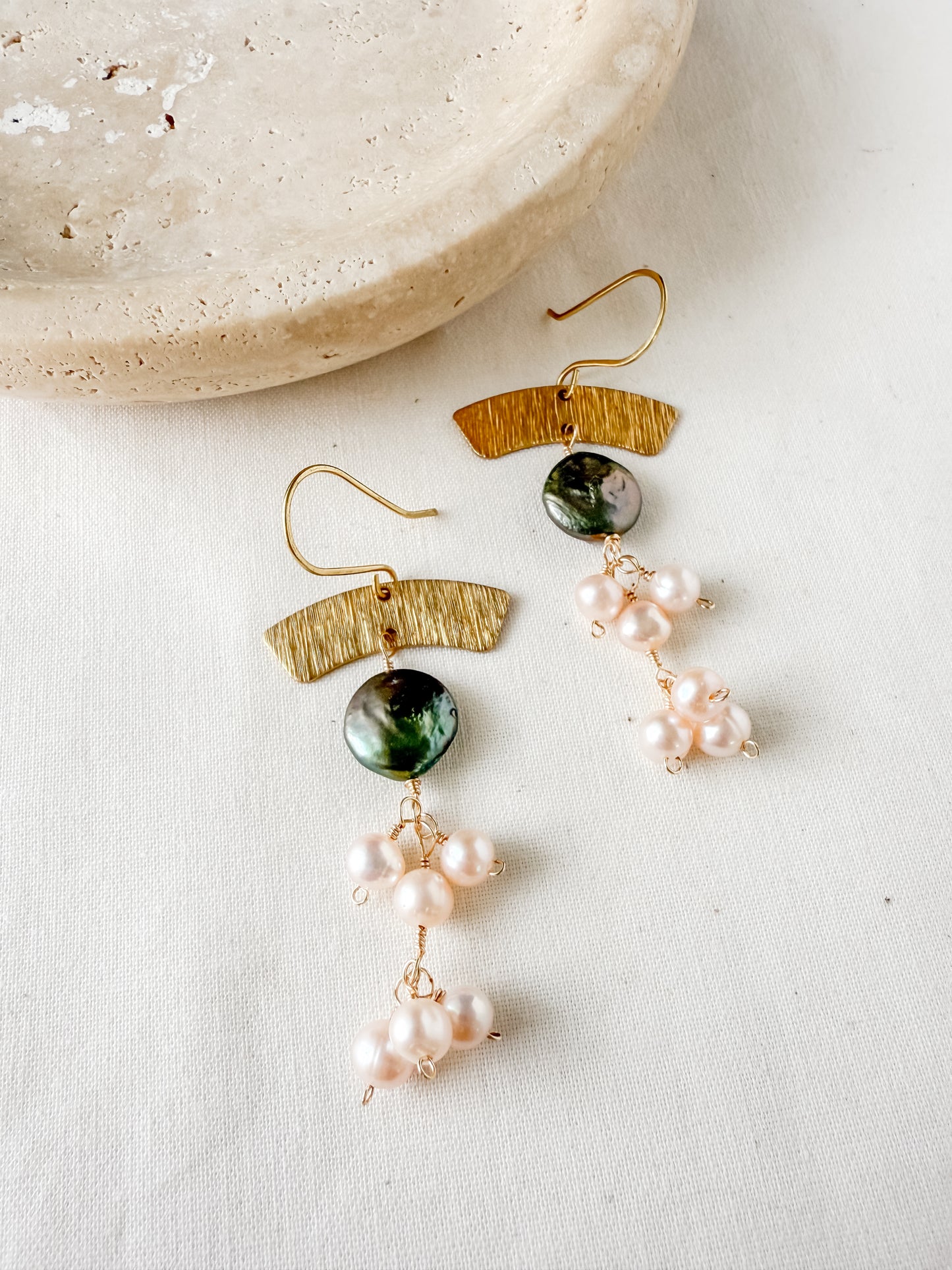 Rhea Pearl Earrings