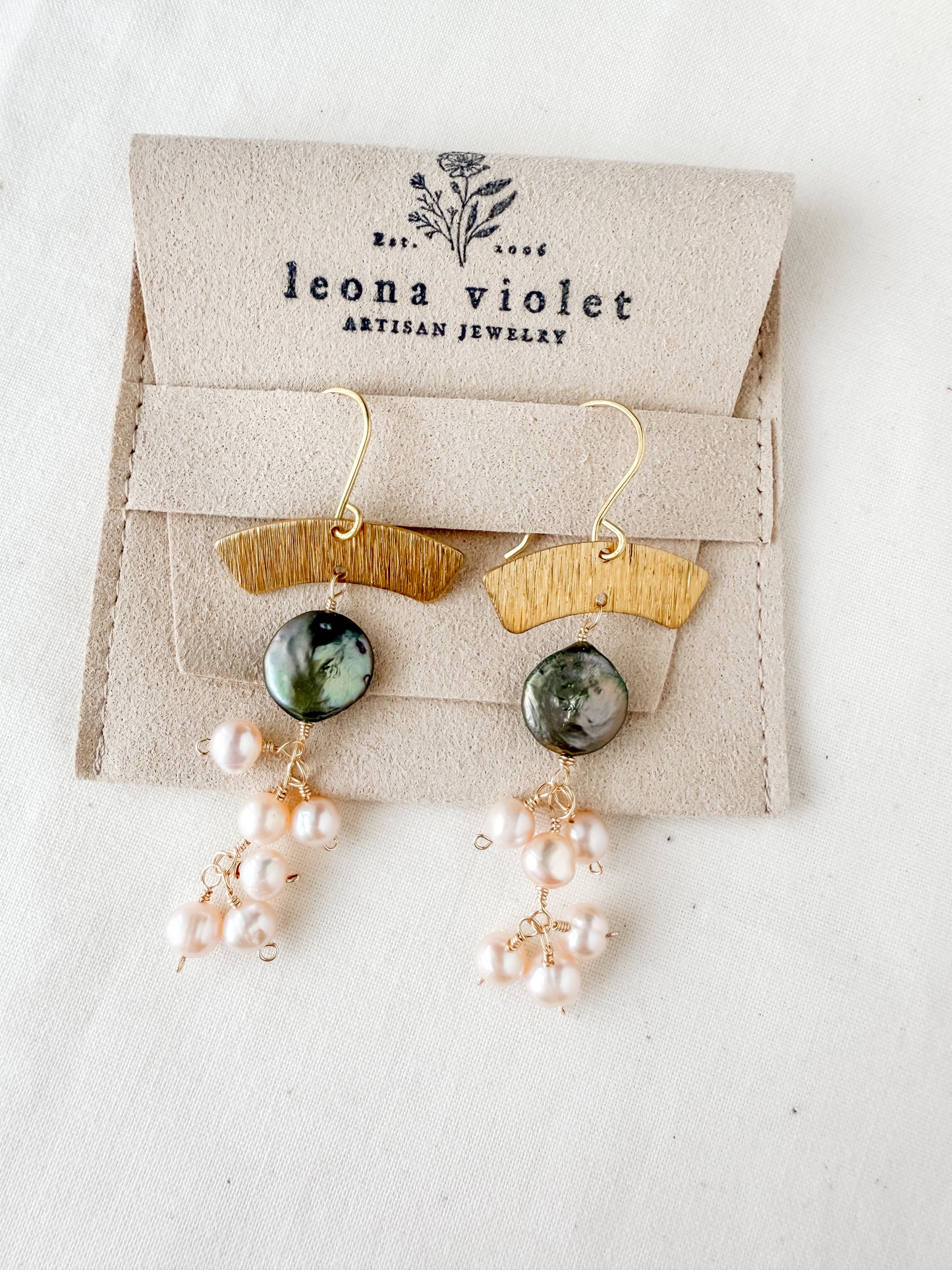 Rhea Pearl Earrings