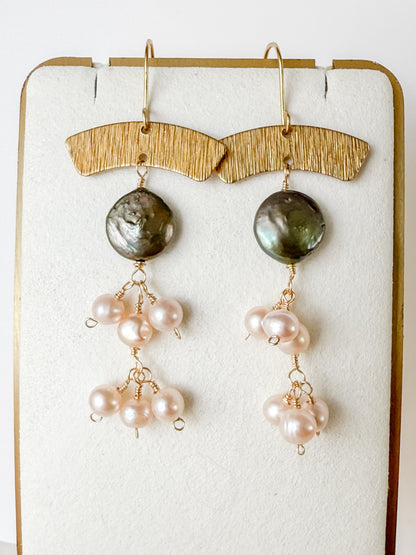 Rhea Pearl Earrings