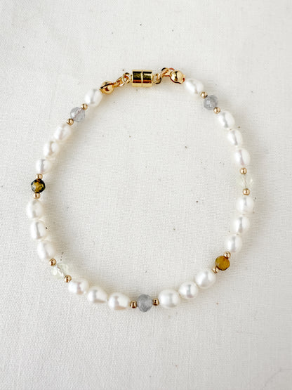Celeste Pearl Bracelet