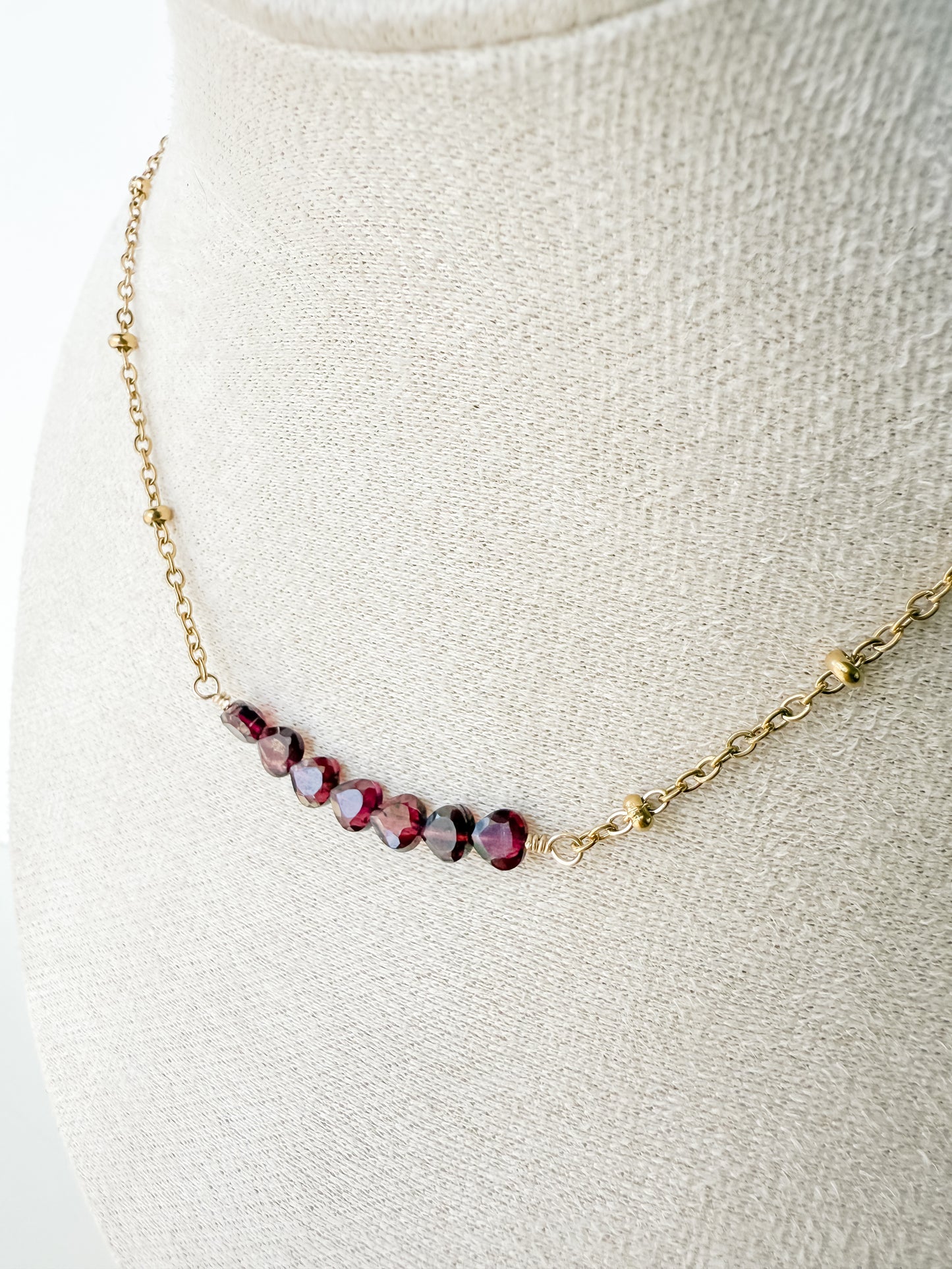 Vivienne | Garnet Bar Necklace