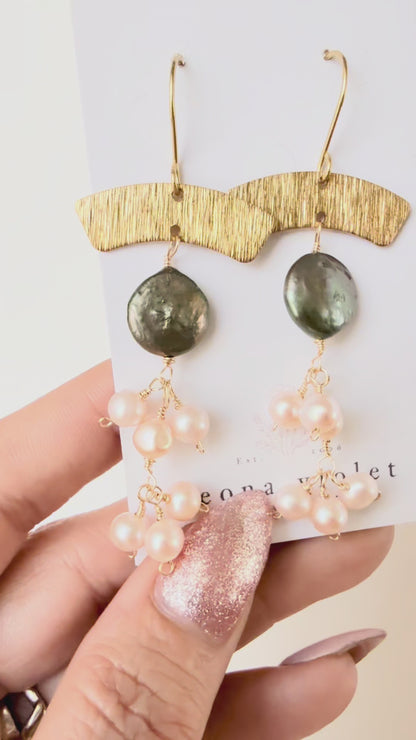 Rhea Pearl Earrings